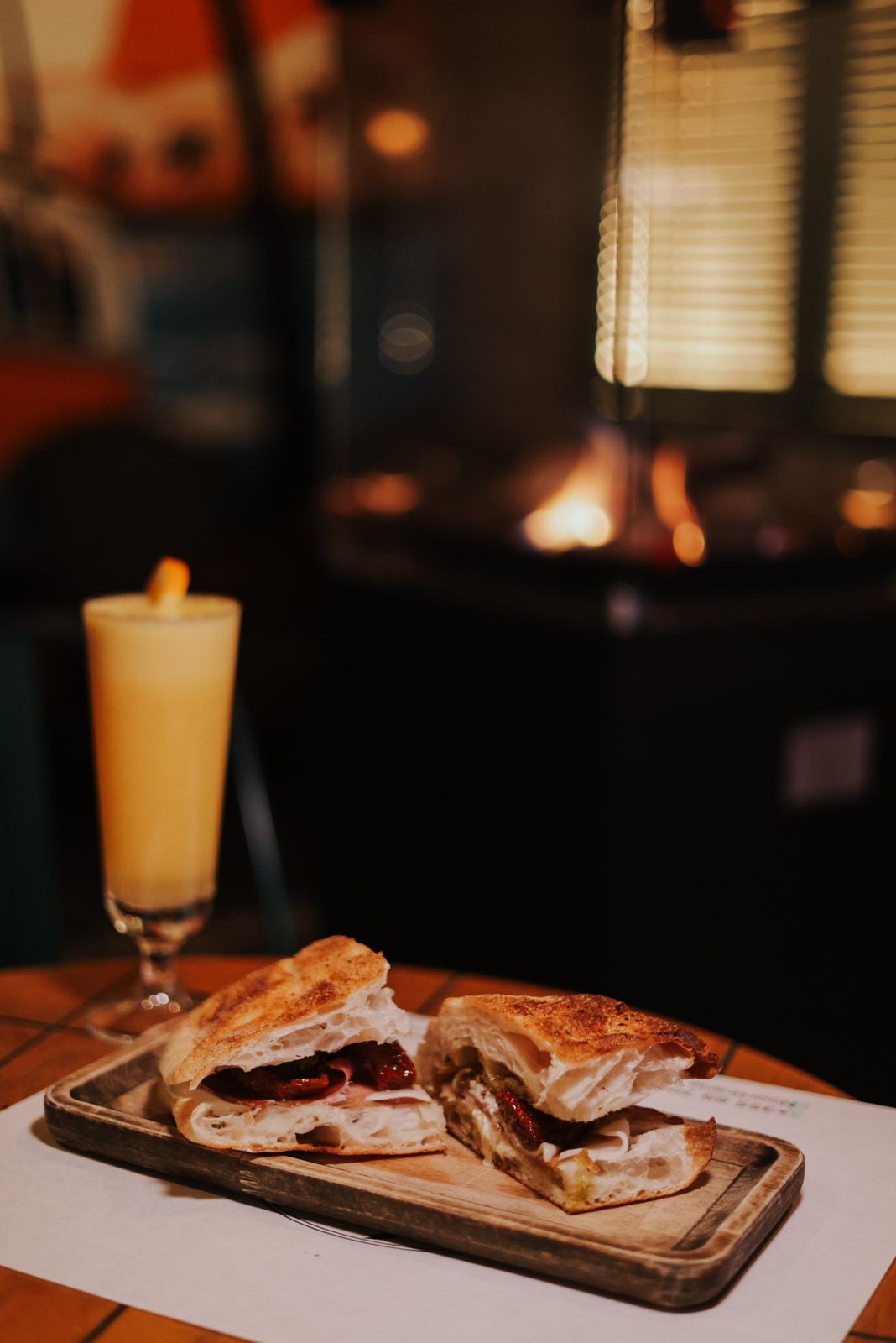 TRENGJYRESHE / Three Colors